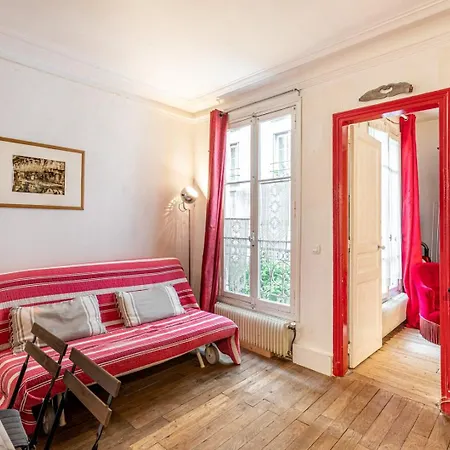 Guestready - Rouge * Paris